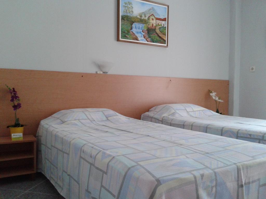 Mary Apartments Platamon Exterior foto
