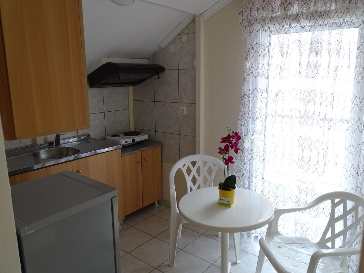 Mary Apartments Platamon Exterior foto