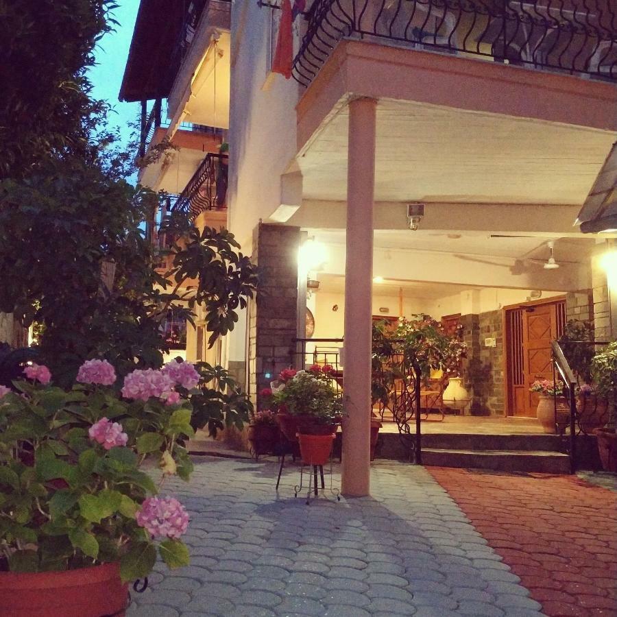 Mary Apartments Platamon Exterior foto